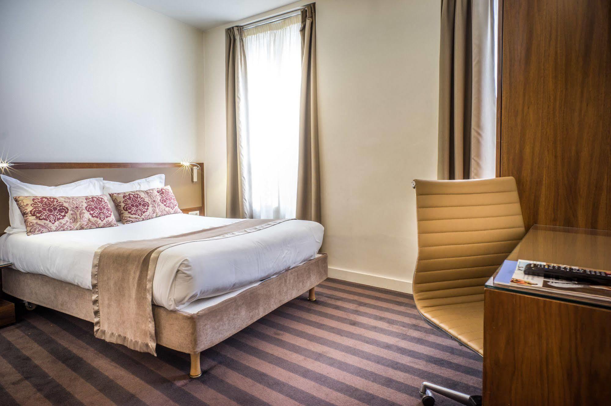 Hotel Art Batignolles